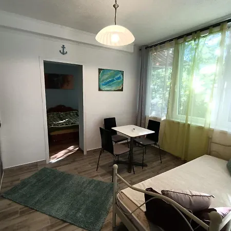 Toelgyfa Vendeghaz Pensjonat Balatonszepezd