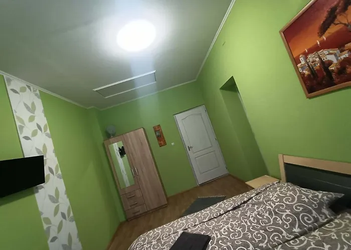 Toelgyfa Vendeghaz بيت ضيافة بالاتونزيبيد