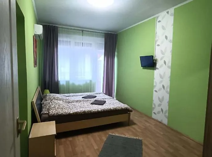 Toelgyfa Vendeghaz بيت ضيافة بالاتونزيبيد