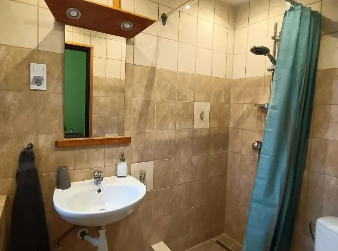 Toelgyfa Vendeghaz بيت ضيافة
